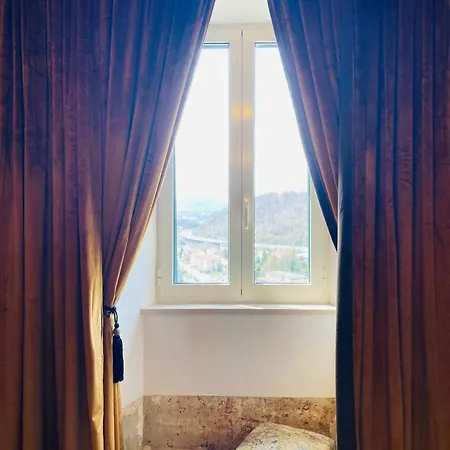 Apartment Toro E Tre Rose