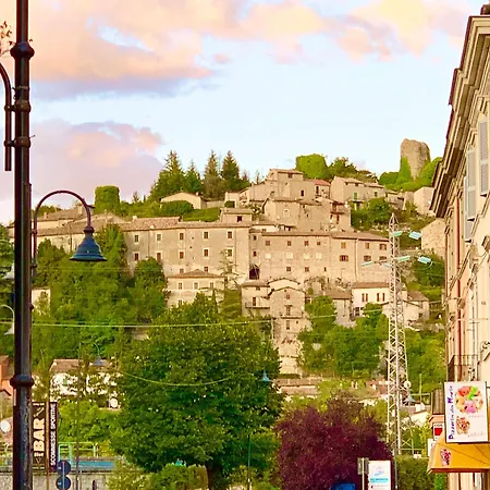 Toro E Tre Rose Apartment